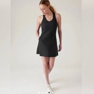 ATHLETA Levitate Exercise Dress Black Tennis Golf Racerback Size Medium